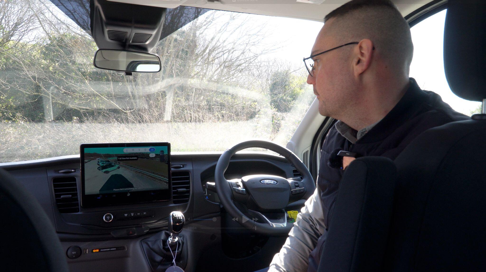 Ford Transit image 7